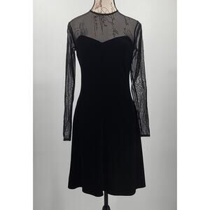 868 Niki Livas ladies dress black velvet 
Size 6